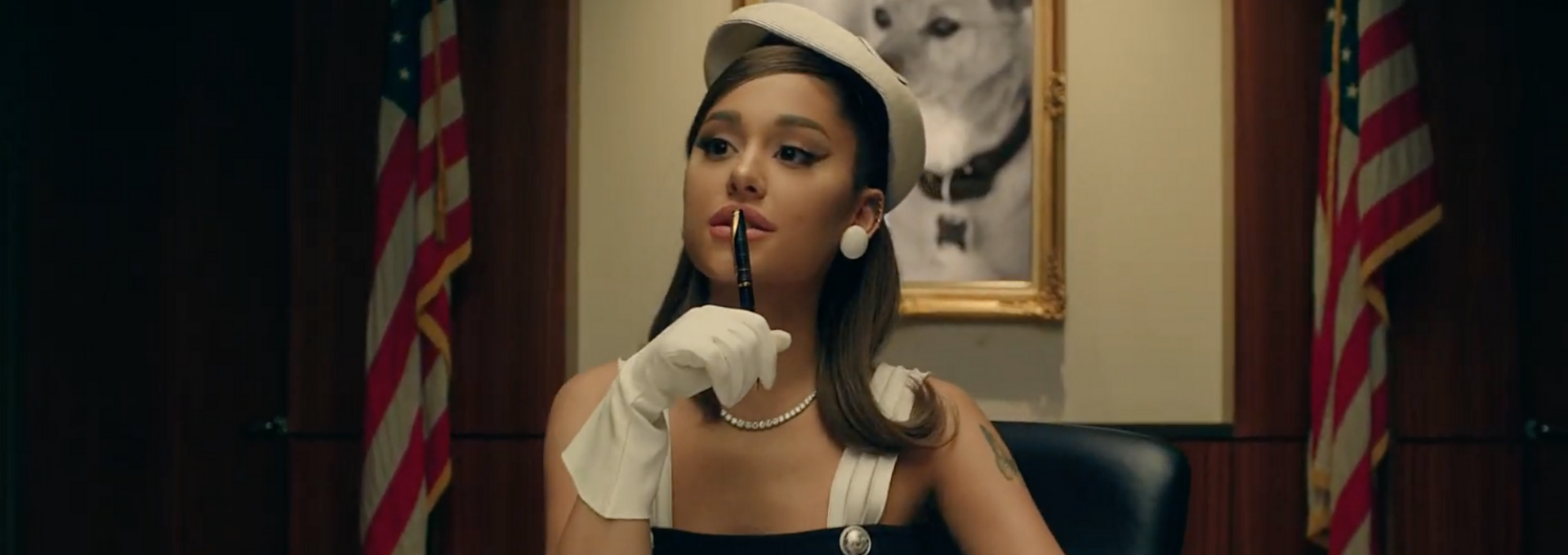 Ariana Grande〈positions〉 MV 主宰音樂王國、揭露私密情感世界